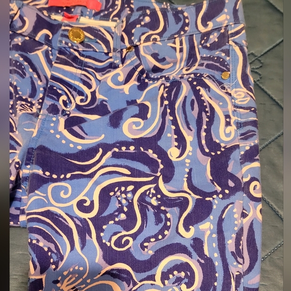 Lilly Pulitzer South Ocean Skinny Crop Pants  in the print Coastal Blue Whisper - Picture 3 of 10